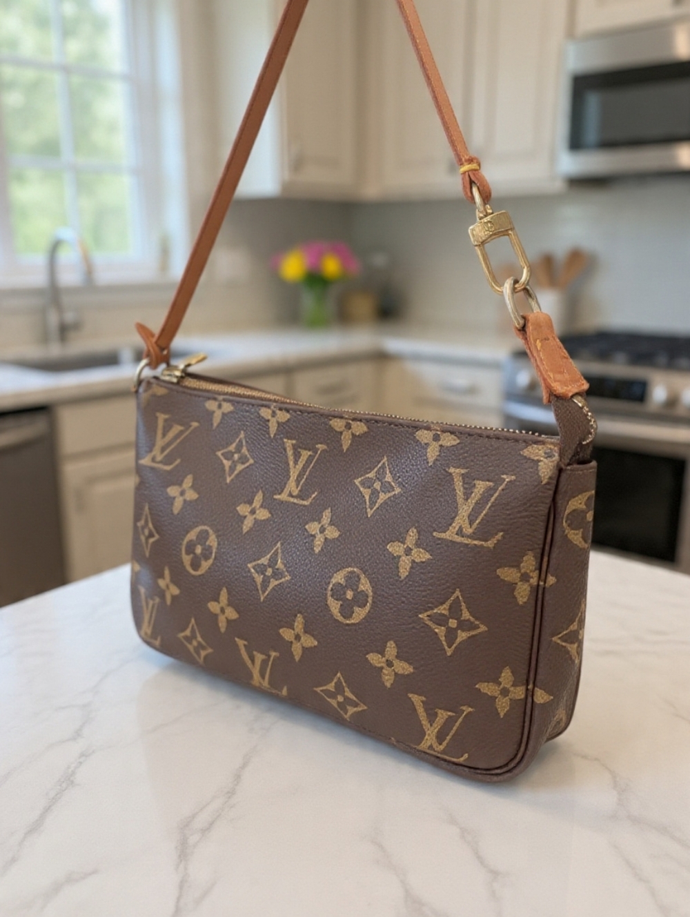 Louis Vuitton Pochette Accessoires Monogram Vintage 2001 ✨ - Picture 7 of 14